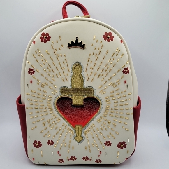 Loungefly Snow White Dagger Heart Box Backpack main image 4